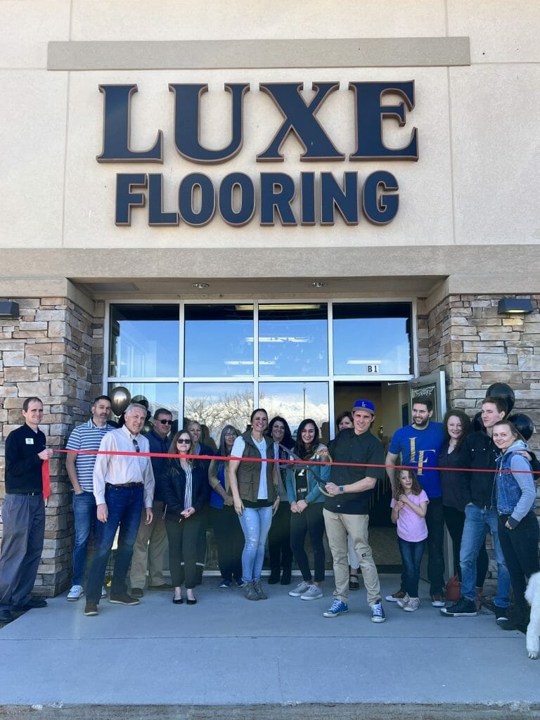 Springville-Mapleton Chamber welcomes Luxe Flooring to the community