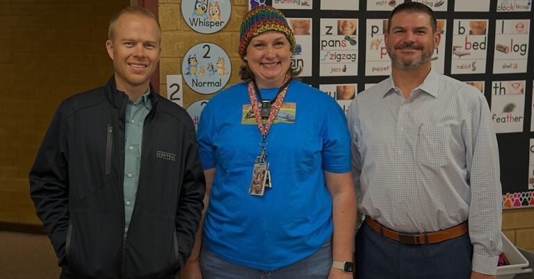 heidi dimmick spanish oaks elementary teacher of the month